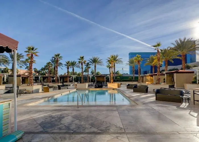 Mgm Signature-21-609 Strip View Jacuzzi Studio